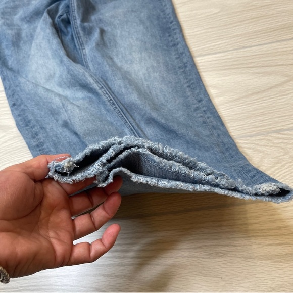 Kate Spade Straight High Waist Ooh La La
Crop Raw Hem Blue Denim Jeans Size 26 - Picture 8 of 13